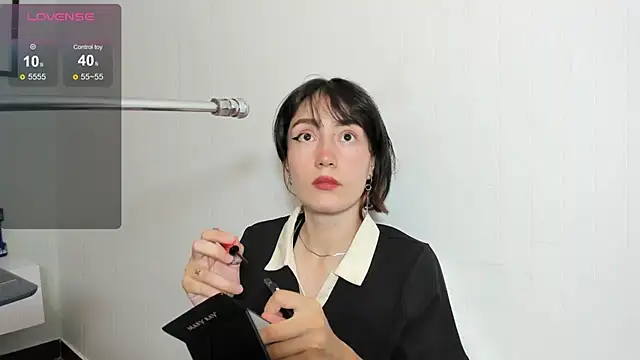 lizzy davis 1 online show from January 19, 2026, 3:21 am