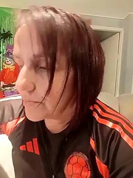 IsisBlake online show from October 12, 2025, 12:01 am