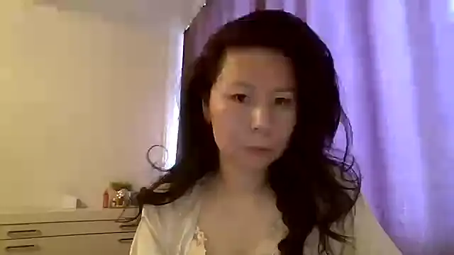 MollyyLaKiss online show from March 3, 2025, 6:52 am