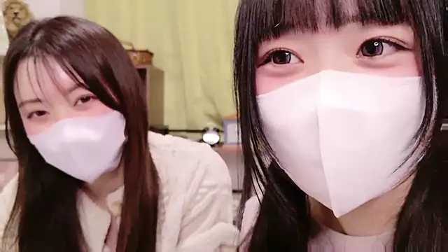 Snapshot of Mia--meow chatting on February 11, 2025, 2:35 pm Mia--meow online show from February 11, 2025, 2:35 pm