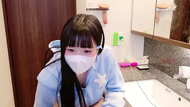 Snapshot of Mia--meow chatting on March 18, 2025, 11:44 am Mia--meow online show from March 18, 2025, 11:44 am