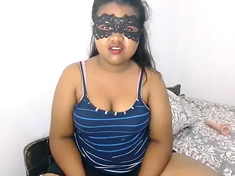 Snapshot of Sexy--queen1 chatting on February 19, 2025, 8:52 pm Sexy--queen1 online show from February 19, 2025, 8:52 pm