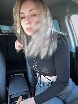 Crazy-Rosa online show from March 18, 2025, 4:40 am