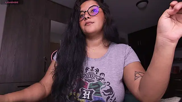 Snapshot of Steph_moon_ chatting on November 12, 2025, 11:30 pm Steph moon online show from November 12, 2025, 11:30 pm