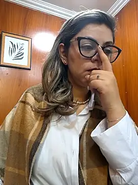 Cata Office-12 online show from September 16, 2025, 1:56 pm