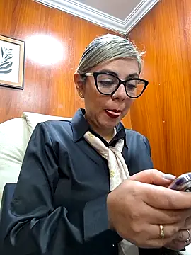 Cata Office-12 online show from September 29, 2025, 2:44 pm