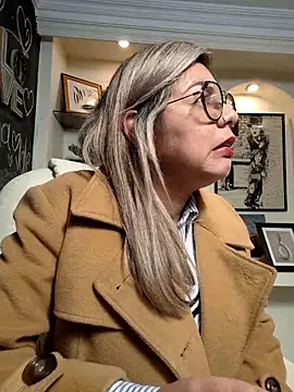 Cata Office-12 online show from March 17, 2025, 2:23 pm