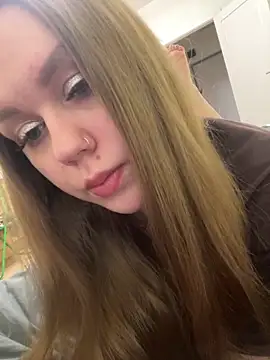 Marylallka5 online show from February 26, 2026, 5:07 am