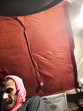 Gillygilly76 online show from November 3, 2025, 1:55 am