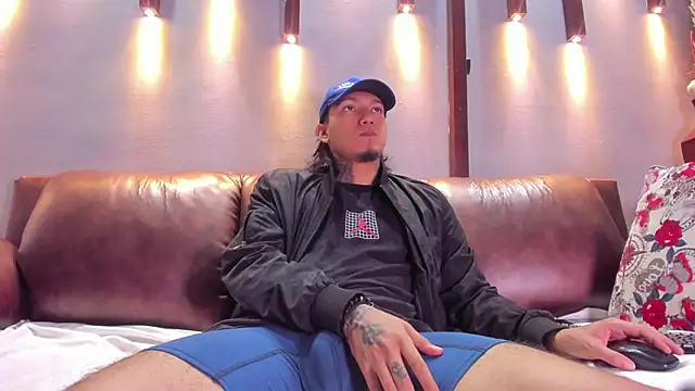  cannabitch online show from December 29, 2024, 1:17 pm