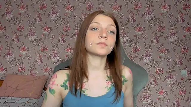 Snapshot of Lolly_Haze chatting on May 19, 2026, 3:46 am Lolly Haze online show from May 19, 2026, 3:46 am
