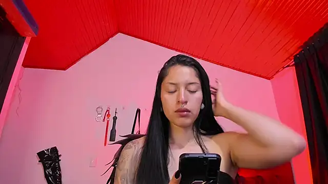 Snapshot of MistressVenena chatting on October 30, 2025, 10:06 pm MistressVenena online show from October 30, 2025, 10:06 pm