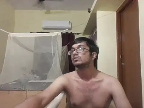 THE NAKED BOY online show from November 18, 2025, 12:41 pm