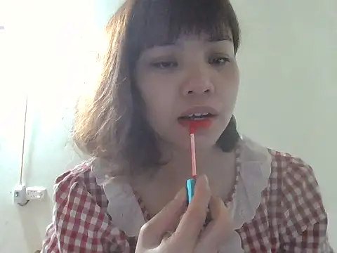 Angela-Eira online show from December 18, 2025, 9:07 pm