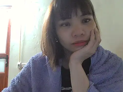 Angela-Eira online show from October 27, 2025, 9:16 pm