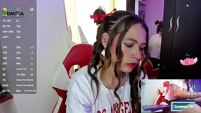 Snapshot of sweetlittlelisa chatting on November 18, 2025, 7:39 pm sweetlittlelisa online show from November 18, 2025, 7:39 pm