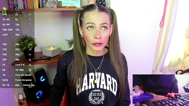 Snapshot of sweetlittlelisa chatting on November 9, 2025, 7:07 pm sweetlittlelisa online show from November 9, 2025, 7:07 pm