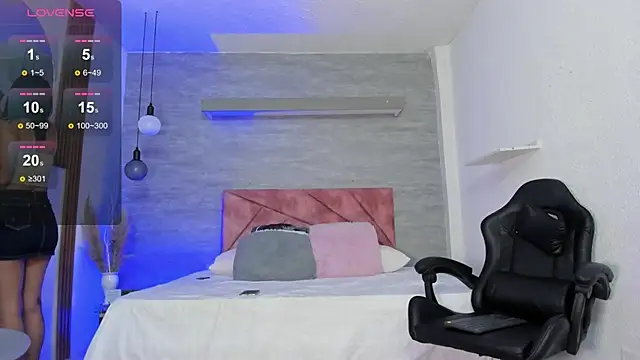 Snapshot of thararouse chatting on December 5, 2025, 12:26 pm thararouse online show from December 5, 2025, 12:26 pm