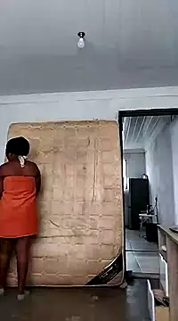 Snapshot of lovelyassbitch chatting on February 12, 2025, 9:20 am lovelyassbitch online show from February 12, 2025, 9:20 am