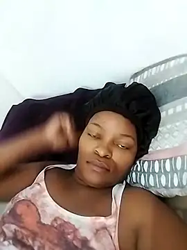 Snapshot of lovelyassbitch chatting on February 19, 2025, 5:27 am lovelyassbitch online show from February 19, 2025, 5:27 am