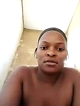 Snapshot of lovelyassbitch chatting on February 7, 2025, 10:50 am lovelyassbitch online show from February 7, 2025, 10:50 am