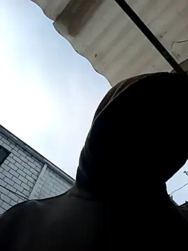 weedmanhot28 online show from October 26, 2025, 12:05 pm