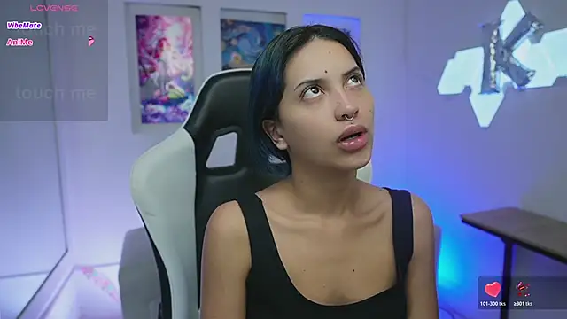 Snapshot of KayraOwen chatting on November 28, 2025, 12:16 pm KayraOwen online show from November 28, 2025, 12:16 pm