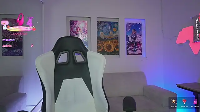 Snapshot of KayraOwen chatting on November 13, 2025, 12:09 pm KayraOwen online show from November 13, 2025, 12:09 pm