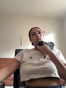 Snapshot of Dahian_XXX chatting on October 1, 2025, 9:18 pm Dahian XXX online show from October 1, 2025, 9:18 pm