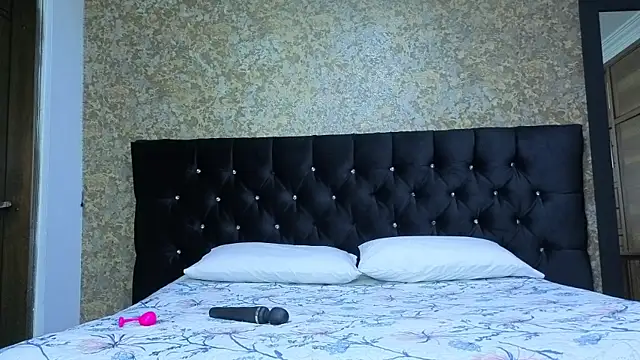 Snapshot of stella_xue chatting on November 4, 2025, 10:46 pm stella xue online show from November 4, 2025, 10:46 pm