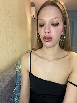 KateMariett online show from April 21, 2026, 9:54 pm