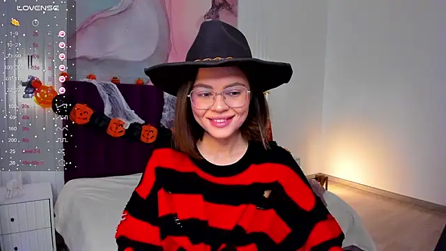 Kelly Cuutie online show from October 25, 2025, 12:54 am