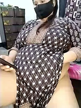 Snapshot of Tishani chatting on January 10, 2026, 11:49 am Tishani online show from January 10, 2026, 11:49 am