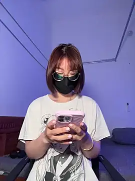 Baby Claraa online show from March 12, 2026, 5:13 am