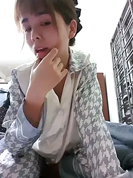 Snapshot of Samsam_567 chatting on February 26, 2025, 4:38 pm Samsam 567 online show from February 26, 2025, 4:38 pm