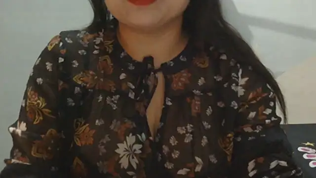 Manpreet cute online show from April 19, 2026, 5:47 pm