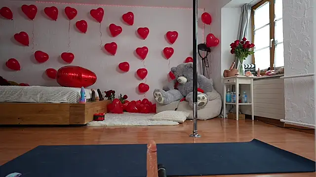 Snapshot of missdaisydiamond777 chatting on February 11, 2025, 10:14 am missdaisydiamond777 online show from February 11, 2025, 10:14 am