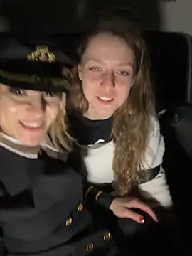 missdaisydiamond777 online show from February 11, 2026, 9:03 pm