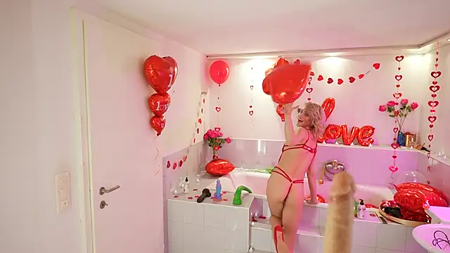 Snapshot of missdaisydiamond777 chatting on February 14, 2025, 2:02 pm missdaisydiamond777 online show from February 14, 2025, 2:02 pm