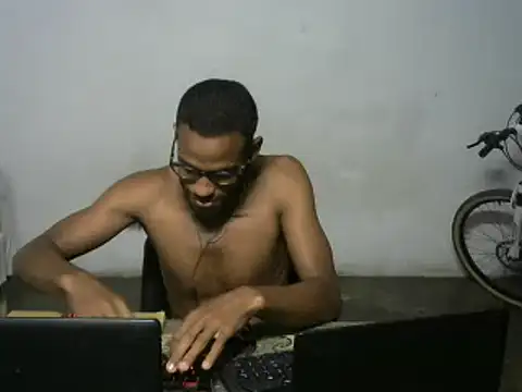 Snapshot of michel_sc chatting on November 13, 2025, 5:33 am michel sc online show from November 13, 2025, 5:33 am