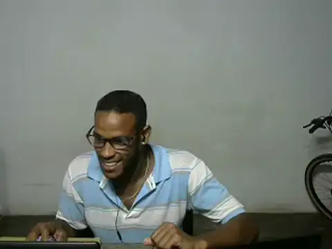 Snapshot of michel_sc chatting on October 26, 2025, 5:19 am michel sc online show from October 26, 2025, 5:19 am