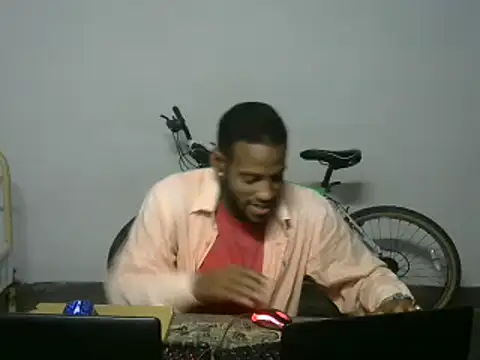 Snapshot of michel_sc chatting on December 15, 2025, 7:25 am michel sc online show from December 15, 2025, 7:25 am