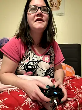 FreakNastyLacie online show from November 25, 2025, 1:33 pm