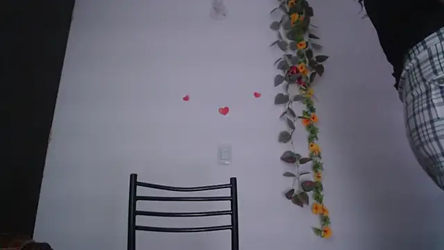 Snapshot of Anto055 chatting on March 8, 2025, 1:25 pm Anto055 online show from March 8, 2025, 1:25 pm