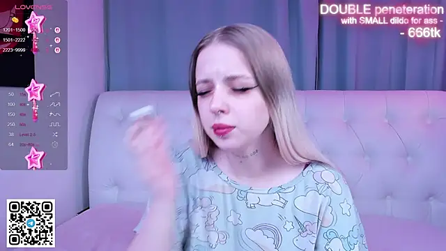 Alice Halle online show from November 6, 2025, 3:54 am