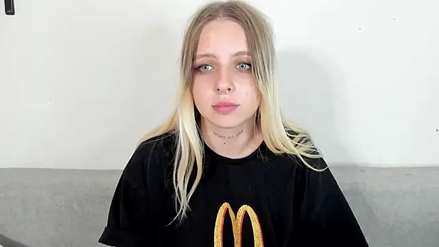 Alice Halle online show from September 9, 2025, 6:50 pm