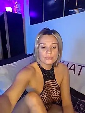 SpicyVicky online show from November 6, 2025, 5:55 am