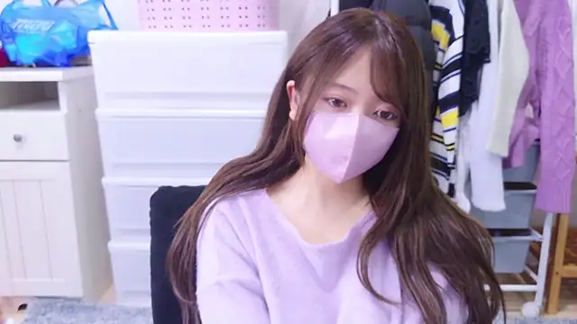 Snapshot of yuki-chi chatting on December 5, 2024, 4:17 pm yuki-chi online show from December 5, 2024, 4:17 pm