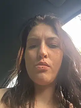 Snapshot of Linalicious chatting on July 14, 2026, 5:08 pm Linalicious online show from July 14, 2026, 5:08 pm