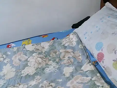 Snapshot of luckieey chatting on October 25, 2025, 7:25 pm luckieey online show from October 25, 2025, 7:25 pm